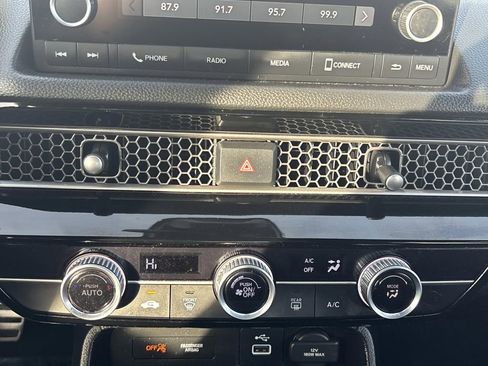 Used 2024 Honda Civic Sport image 17