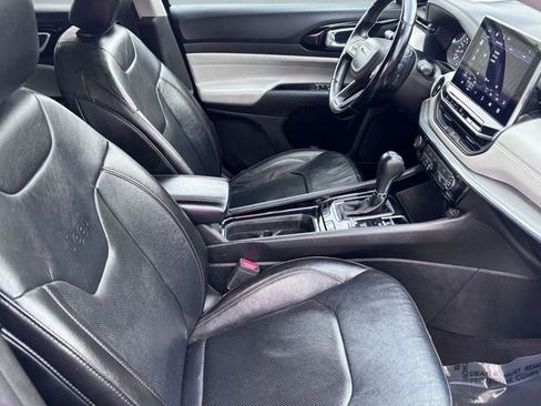 Certified 2022 Jeep Compass Limited image 28