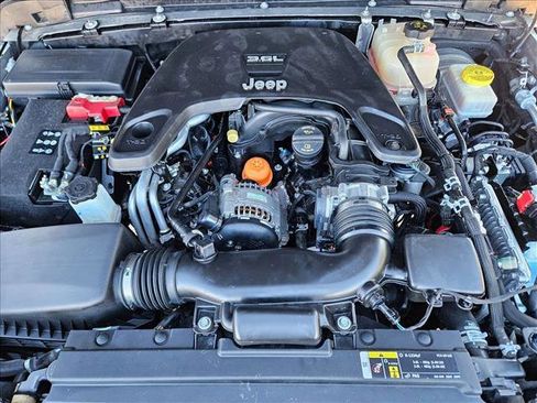 Used 2020 Jeep Wrangler Unlimited Sport S image 21