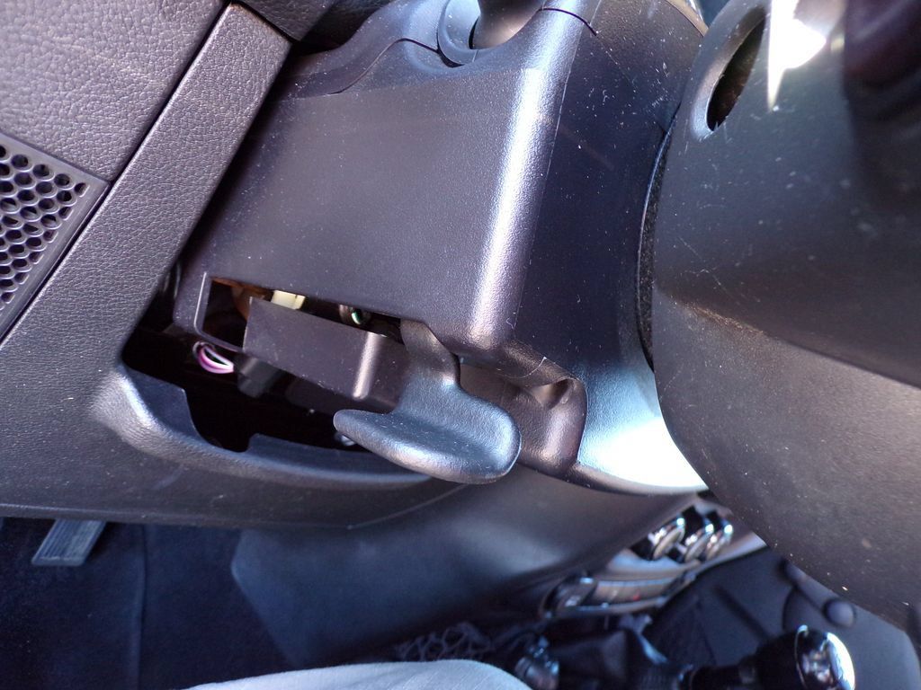 Used 2013 Jeep Wrangler Sport AWD/4WD image 24
