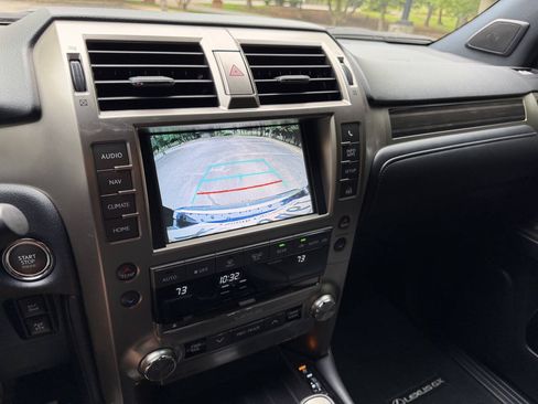 Used 2021 Lexus GX 460 Premium w/ Accessory Package AWD/4WD image 22