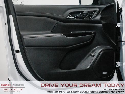 Used 2023 GMC Acadia AT4 w/ Preferred Package image 11