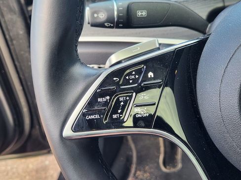 Used 2022 Mercedes-Benz E 350 4MATIC Sedan image 13