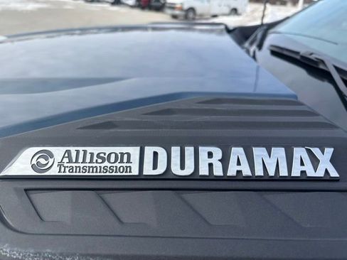 Used 2025 Chevrolet Silverado 2500 LTZ w/ LTZ Premium Package image 10