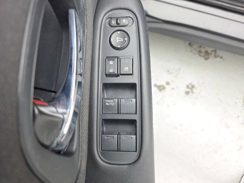 Used 2019 Honda HR-V LX image 20