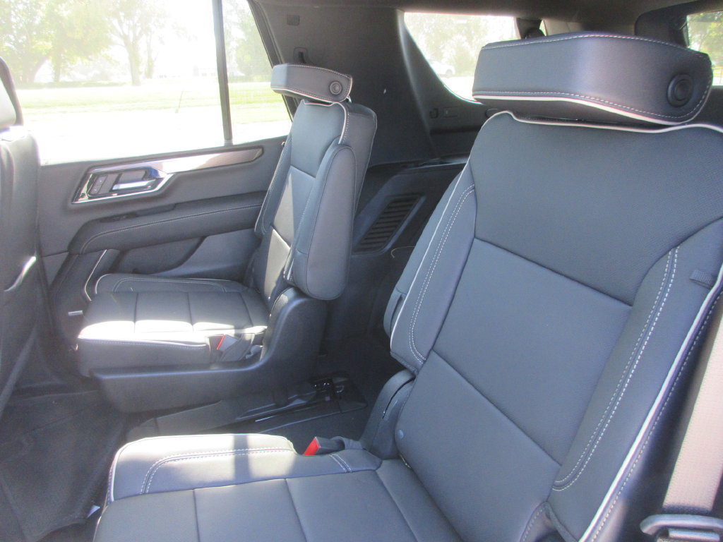 New 2027 GMC Yukon Elevation w/ Elevation Preferred Package AWD/4WD image 12