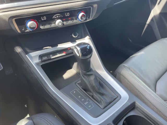 Certified 2025 Audi Q3 2.0T Premium AWD/4WD image 30