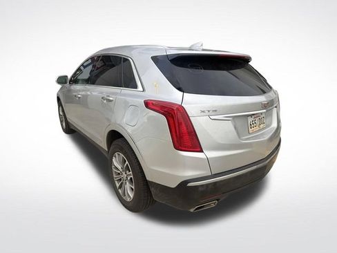 Used 2017 Cadillac XT5 Luxury w/ Driver Awareness Package AWD/4WD image 9