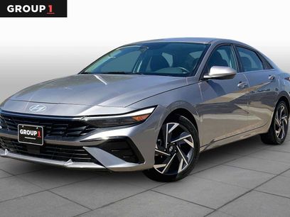Used 2025 Hyundai Elantra SEL