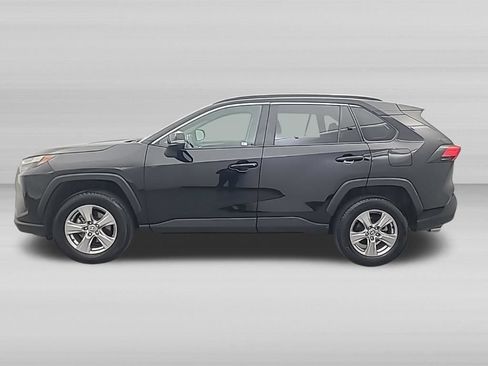 Used 2025 Toyota RAV4 XLE AWD/4WD image 7