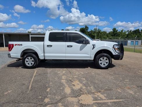Used 2022 Ford F150 XLT w/ Equipment Group 301A Mid AWD/4WD image 3