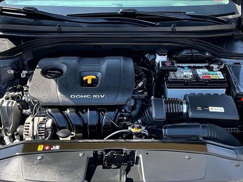 Used 2018 Hyundai Elantra Value Edition w/ Cargo Package image 10