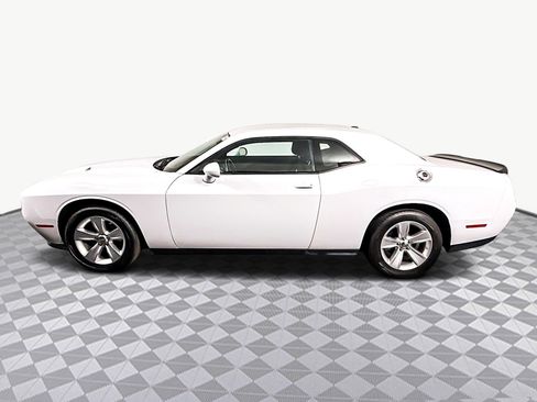 Used 2023 Dodge Challenger SXT image 6