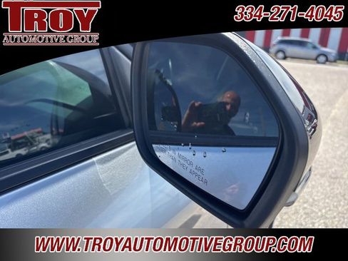 Used 2021 Ford Explorer Limited w/ Equipment Group 301A image 27