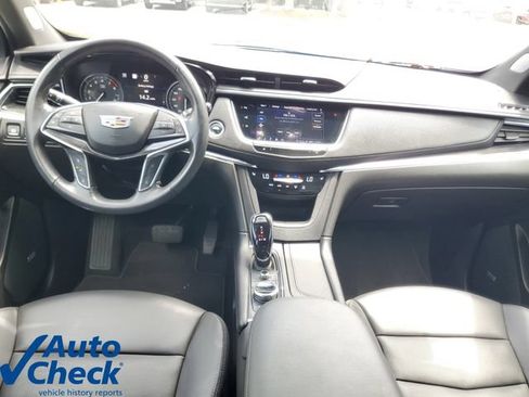Certified 2023 Cadillac XT5 Premium Luxury w/ Technology Package AWD/4WD image 15