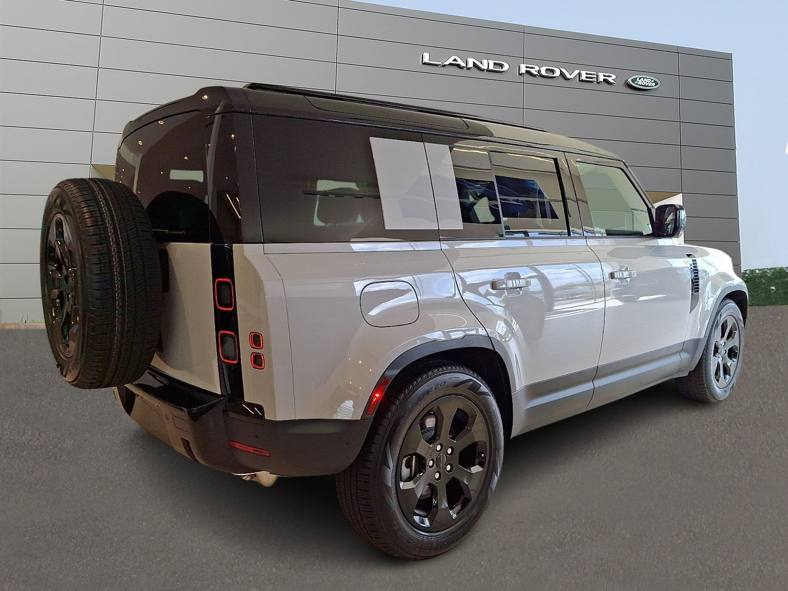 New 2026 Land Rover Defender 110 S AWD/4WD image 2