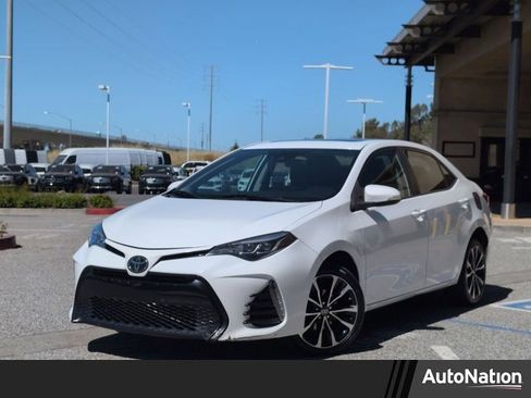 Used 2017 Toyota Corolla SE w/ SE Premium Package image 1