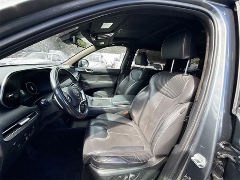 Used 2023 Hyundai Palisade Calligraphy w/ Cargo Package image 23