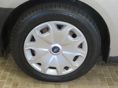 Used 2016 Ford Transit Connect XL image 7