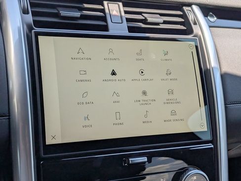 New 2026 Land Rover Discovery S AWD/4WD image 17