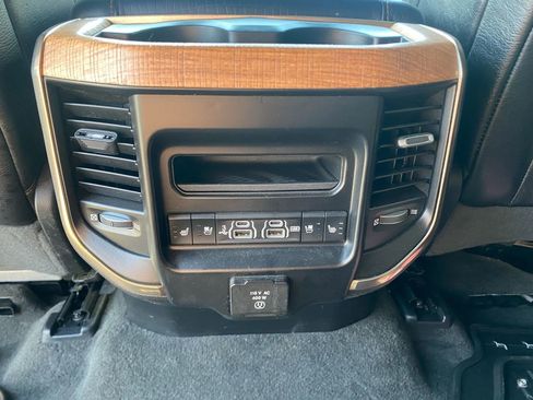 Used 2020 RAM 1500 Longhorn AWD/4WD image 35