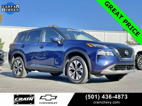 Used 2023 Nissan Rogue SV image 1