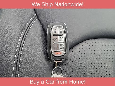 Used 2024 Chrysler Pacifica Touring-L FWD image 23