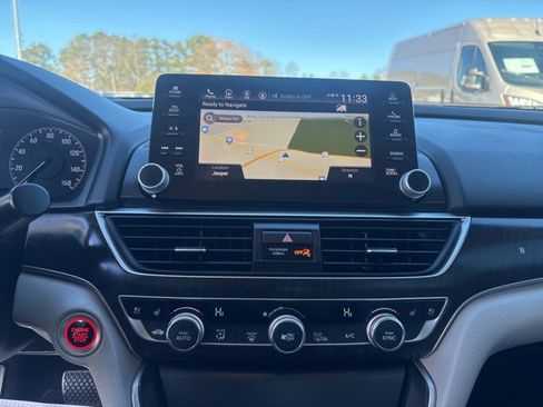 Used 2018 Honda Accord Touring image 21