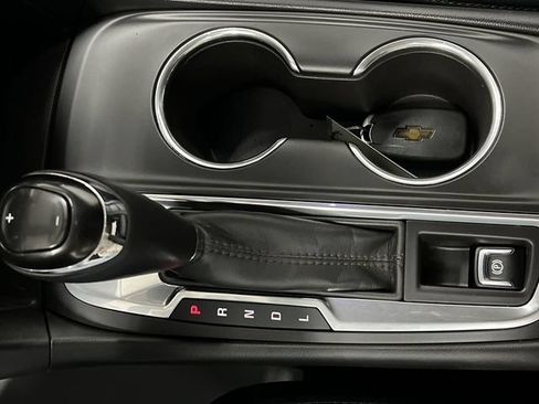 Used 2018 Chevrolet Equinox LT FWD image 16