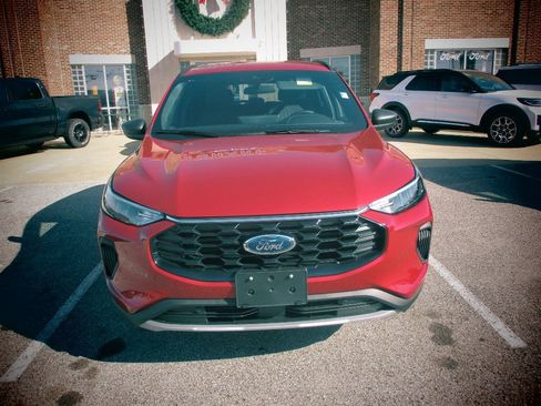 New 2026 Ford Escape ST-Line w/ Tech Pack #1 FWD image 2