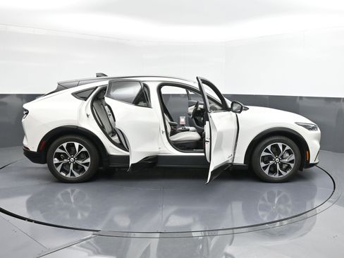 Used 2023 Ford Mustang Mach-E Premium image 36