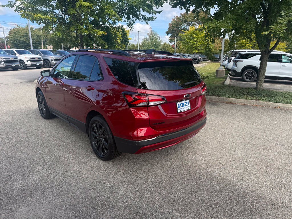 Used 2023 Chevrolet Equinox RS w/ RS Leather Package AWD/4WD image 3