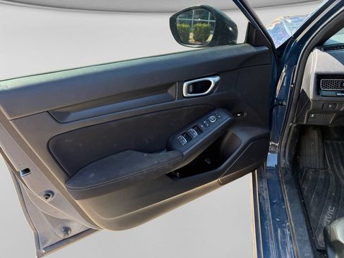 Used 2025 Honda Civic Sport image 11