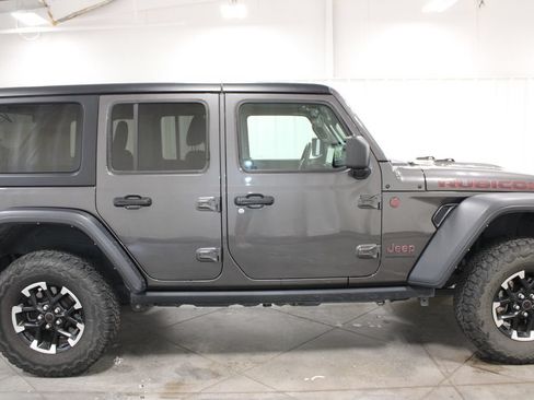 Used 2025 Jeep Wrangler Unlimited Rubicon AWD/4WD image 11