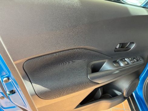 Used 2025 Nissan Kicks Play S w/ Interior Electronics Package FWD image 17