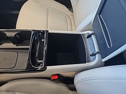 New 2026 Hyundai Tucson Limited image 24