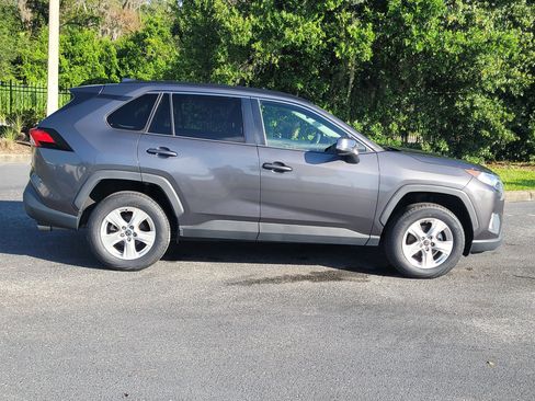 Used 2021 Toyota RAV4 XLE FWD image 8