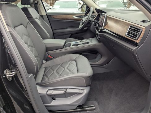 New 2026 Volkswagen Atlas SE image 36