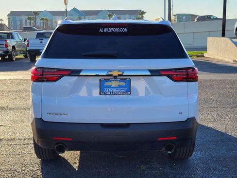 Used 2023 Chevrolet Traverse LT image 4