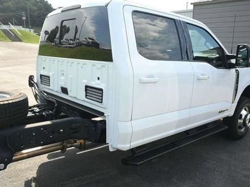 New 2026 Ford F350 Lariat AWD/4WD image 5