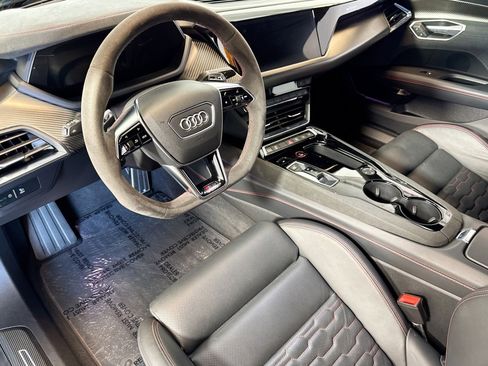 Used 2022 Audi RS e-tron GT w/ Year 1 Package image 9