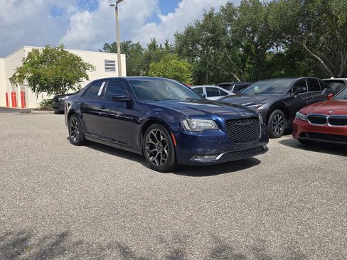 Used 2015 Chrysler 300 S RWD image 2