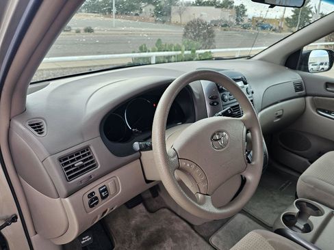 Used 2009 Toyota Sienna LE image 20