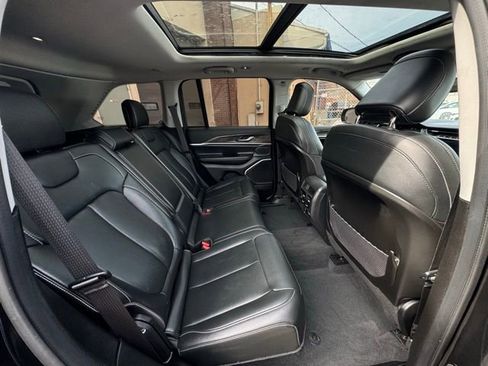 Used 2023 Jeep Grand Cherokee 4WD 4xe image 14