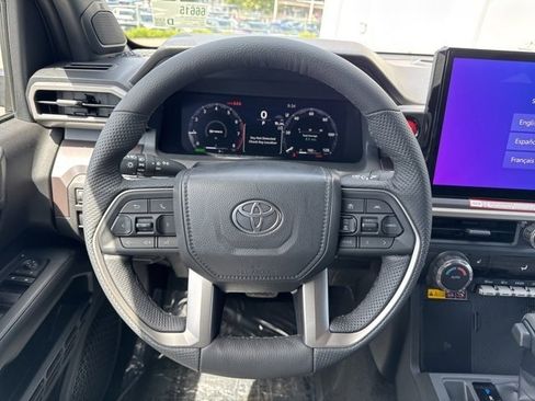 New 2025 Toyota Tacoma TRD Off-Road image 19