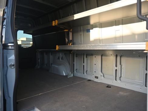 Used 2024 Mercedes-Benz Sprinter 2500 image 14