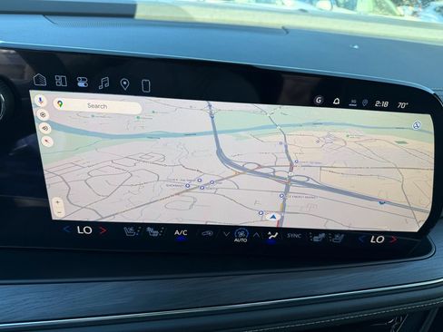 New 2026 Chevrolet Suburban Premier image 17