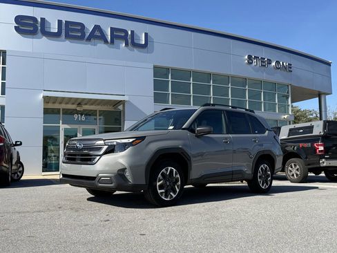 New 2026 Subaru Forester Premium AWD/4WD image 2