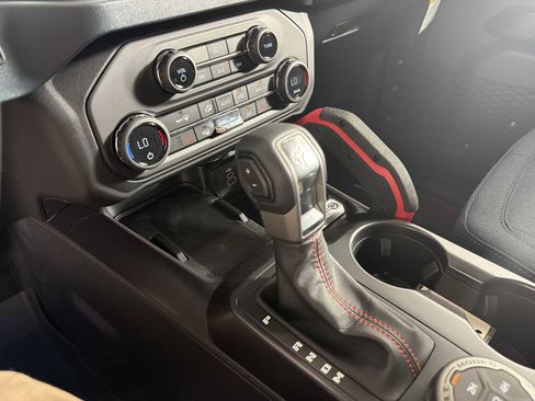 New 2026 Ford Bronco Heritage Edition AWD/4WD image 25