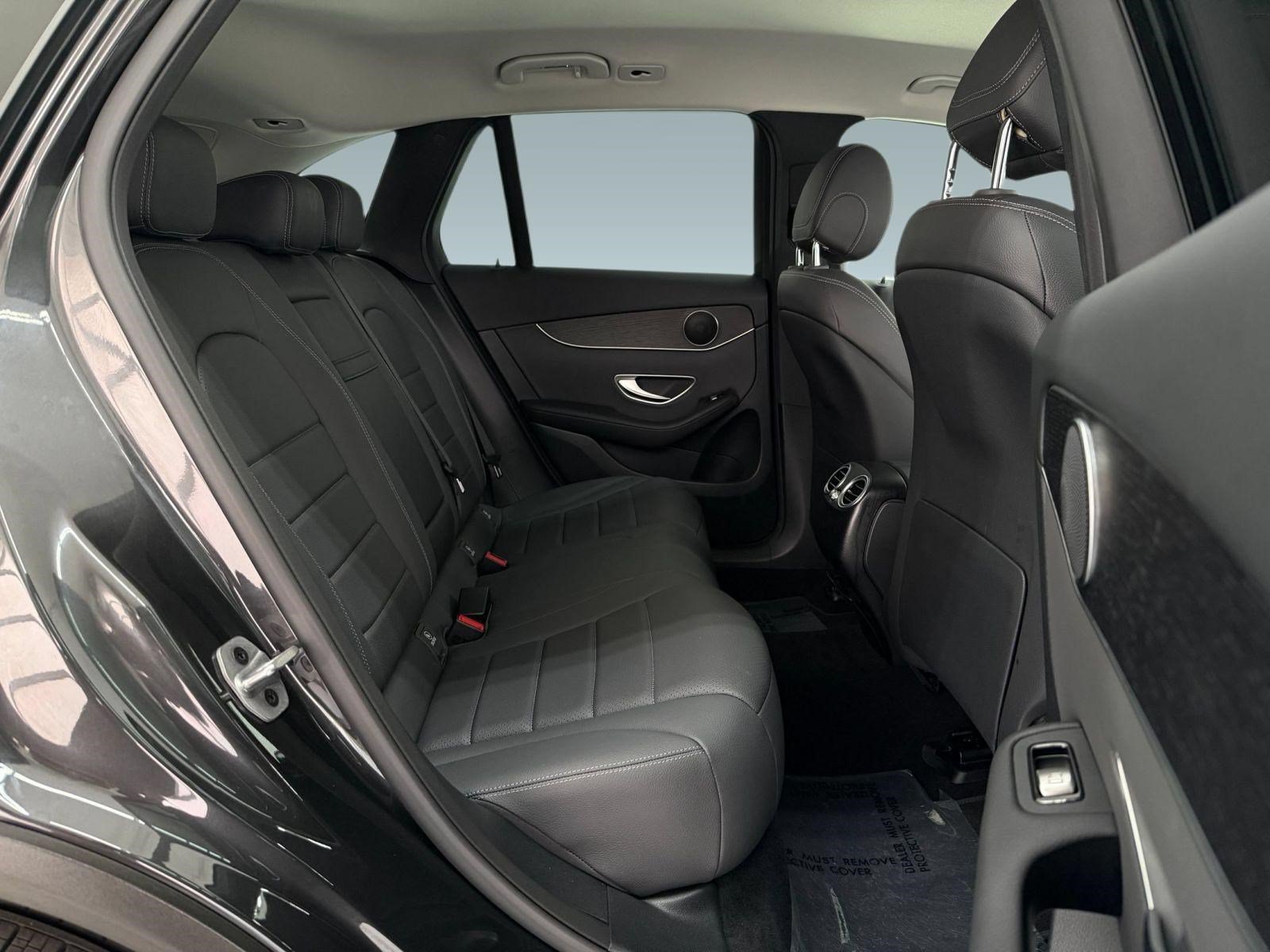 Used 2022 Mercedes-Benz GLC 300 image 28